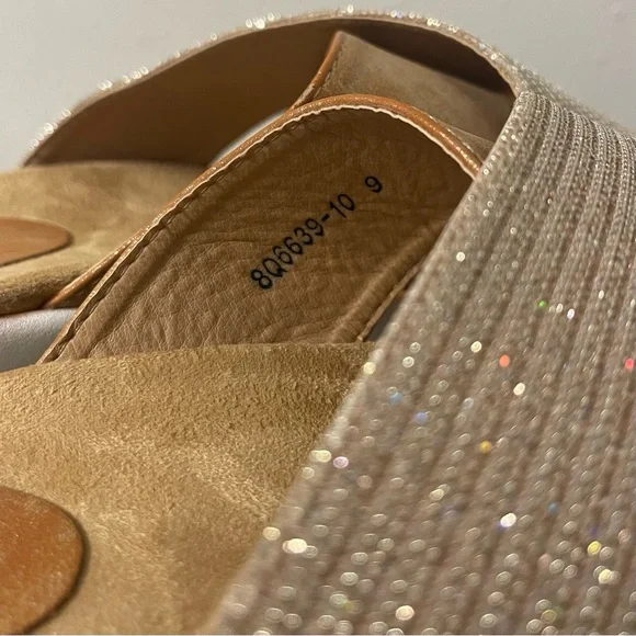 G.N.D. Crossover Platform Sandal - White Tan & Gold Tones - Size 10 - Picture 9 of 12